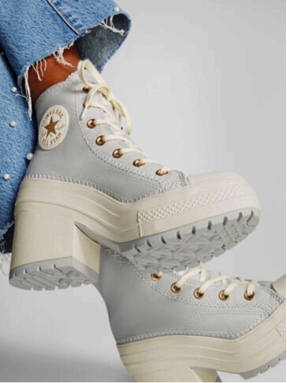 {Converse} Chuck 70 De Luxe Crafted Stitching Platform Heel